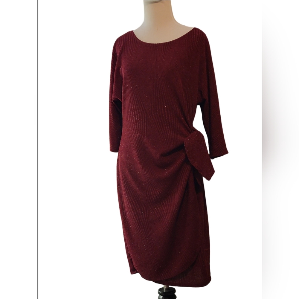 Robbie Bee Burgundy Asymmetrical Dress Size Medium
